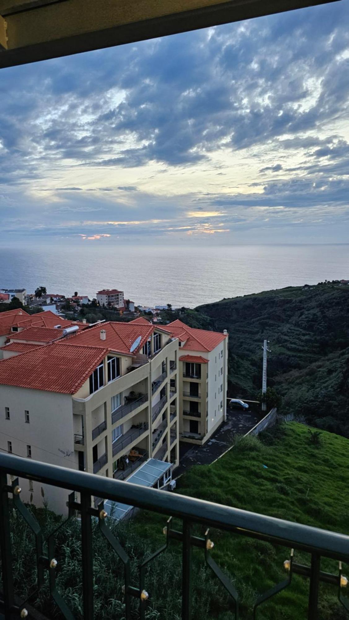Sunset Star With Sea View Lägenhet Calheta  Exteriör bild