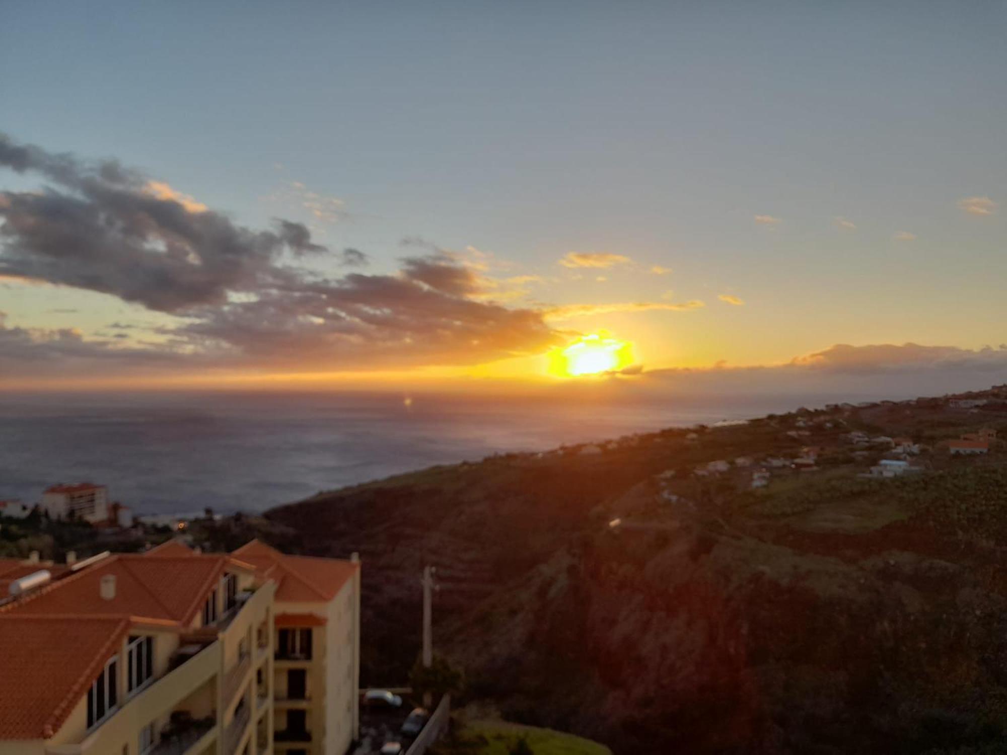 Sunset Star With Sea View Lägenhet Calheta  Exteriör bild